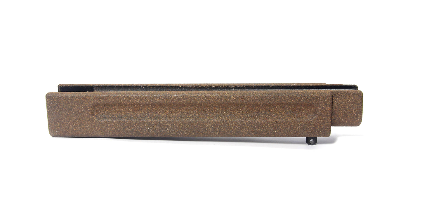 Horizontal forend for barrel band